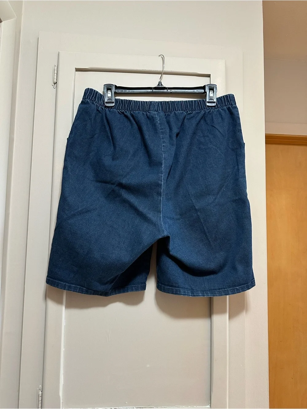 Women’s Elastic-Waist Denim Shorts - Blue